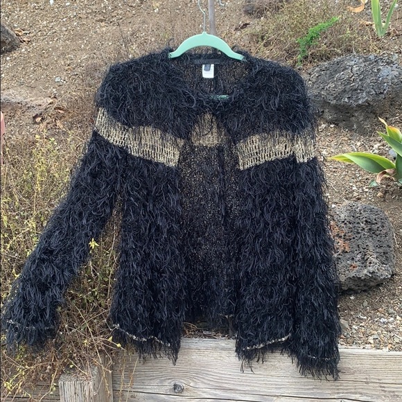 Diktons Barcelona // Anthropologie furry cardigan - Picture 2 of 7